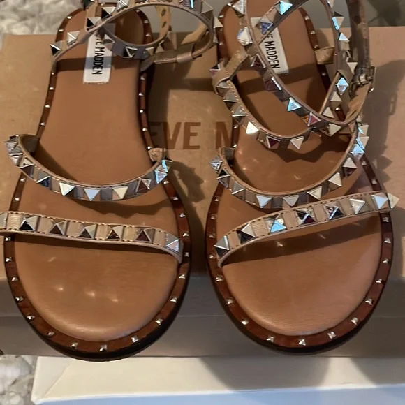 Steven madden travel sandal in tan - Picture 2 of 10